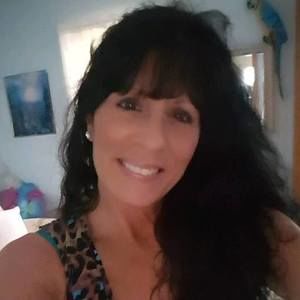 Meet your Posher, Laure